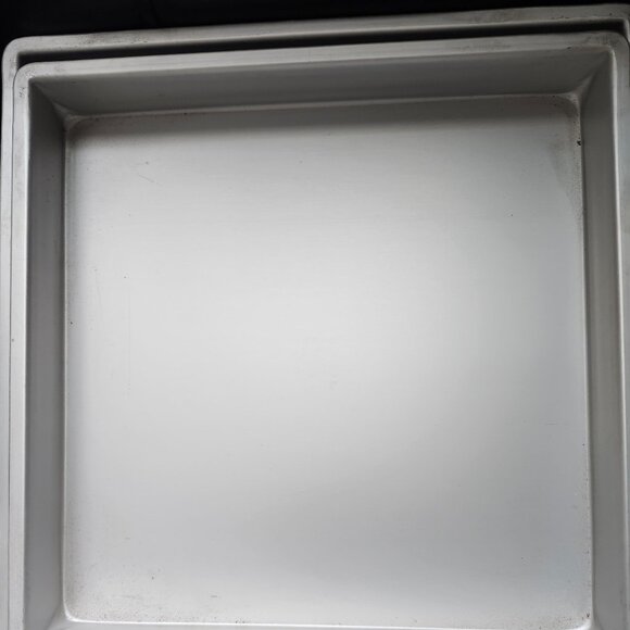 Large Square Cake Pans - Picture 1 of 3